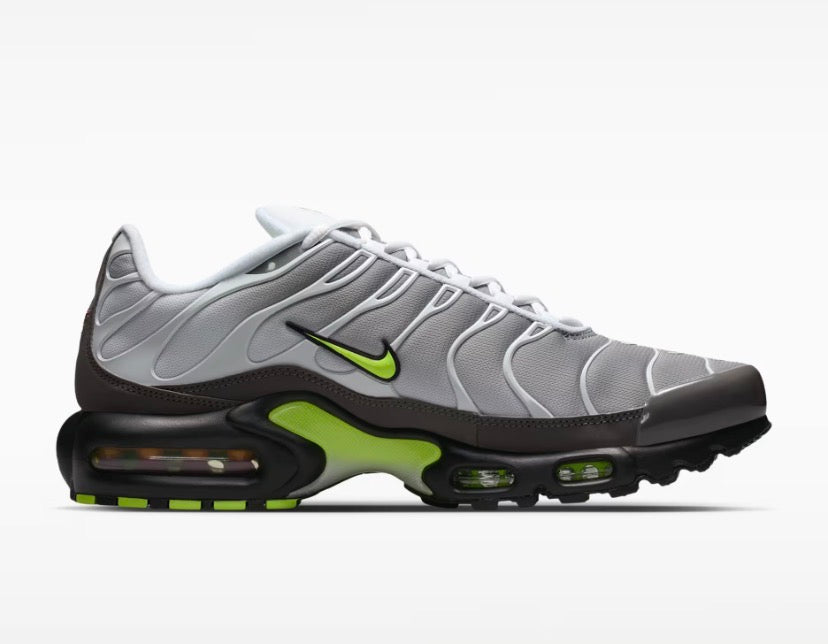 Nike Air Max Plus TN – Neon